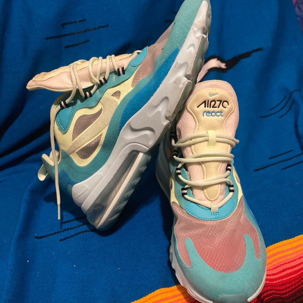 Nike Air Max 270 React